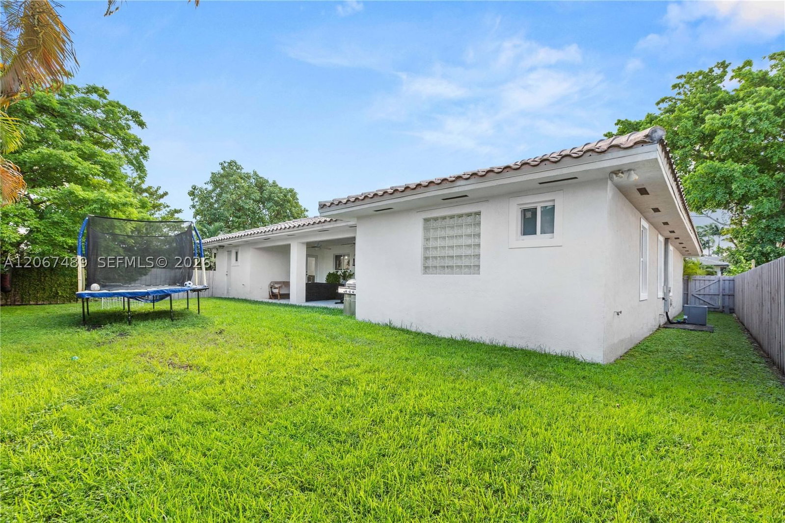 Real estate property located at 9840 28th Ter, Miami-dade, Vanderbilt Park Amd Pl, Doral, FL