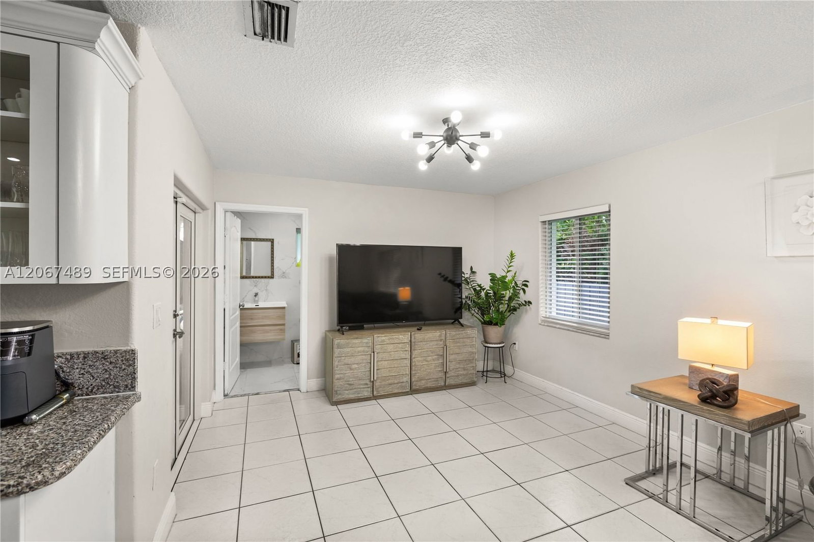 Real estate property located at 9840 28th Ter, Miami-dade, Vanderbilt Park Amd Pl, Doral, FL