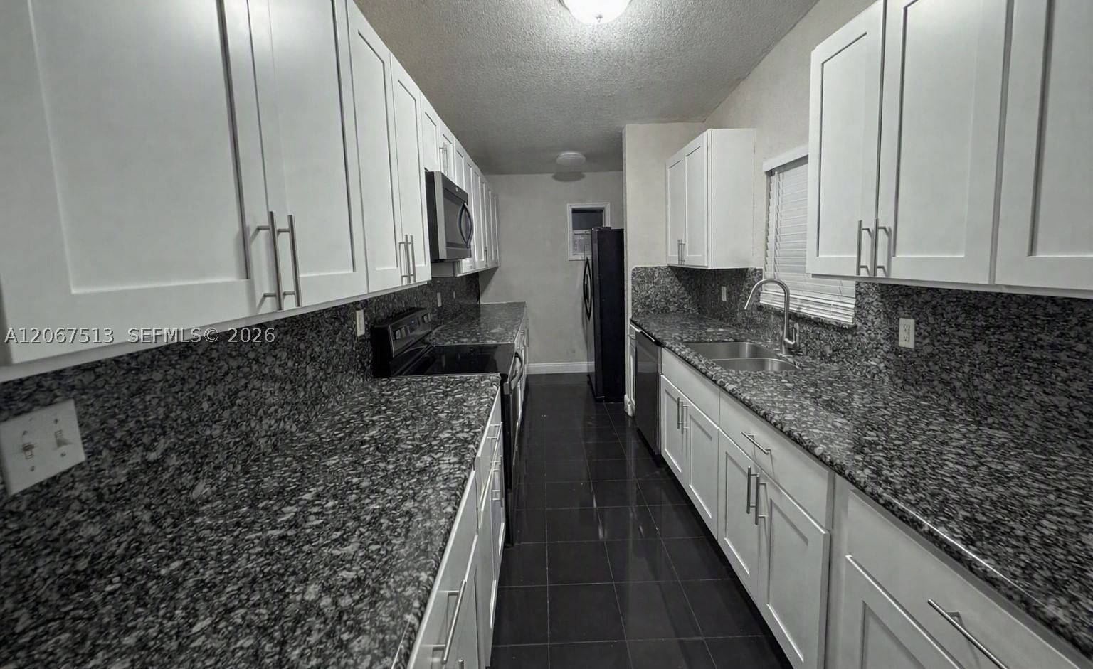 Real estate property located at 10920 Westwood Lake Dr, Miami-dade, Westwood Lake 10th Addn, Miami, FL
