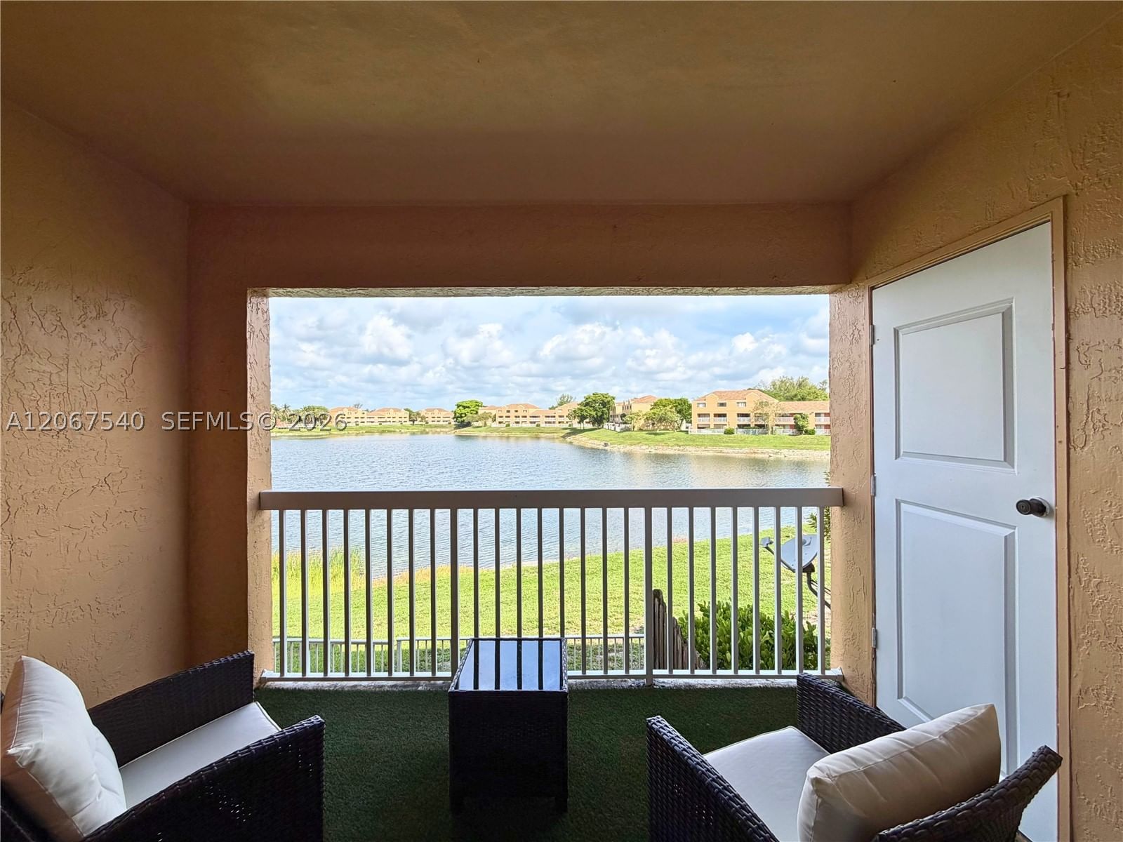 Real estate property located at 5200 31st Ave #217, Broward, Villas At Lakeview Condo, Fort Lauderdale, FL