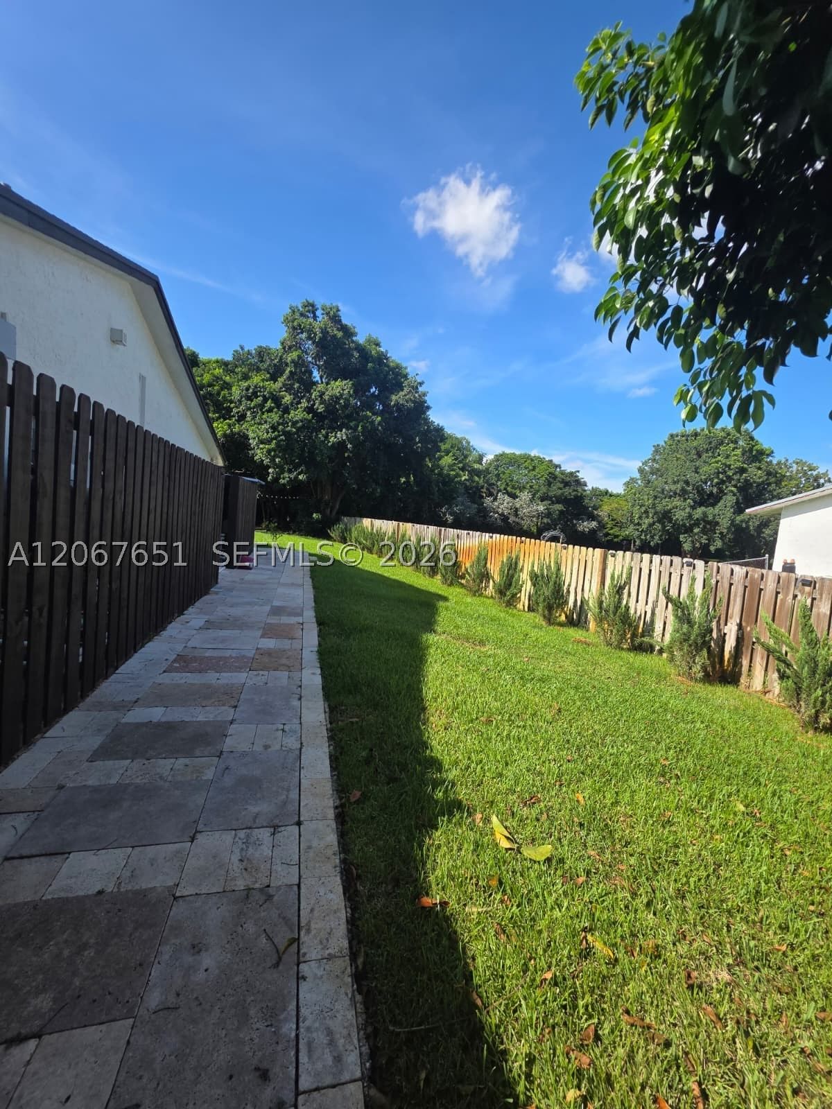 Real estate property located at 18611 61st Ct, Broward, Jonel Terrace 6, Southwest Ranches, FL