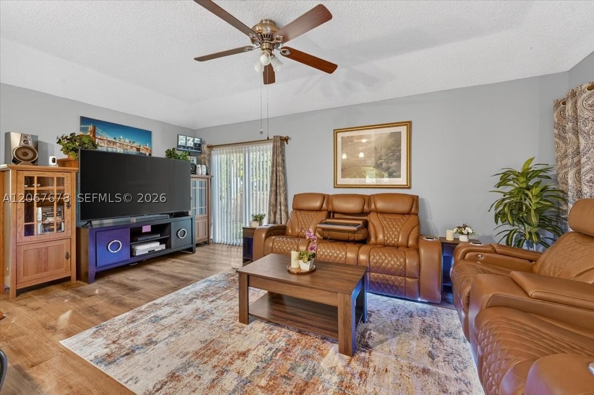 Real estate property located at 8601 16th St, Broward, Cinnamon Place 1, Pembroke Pines, FL
