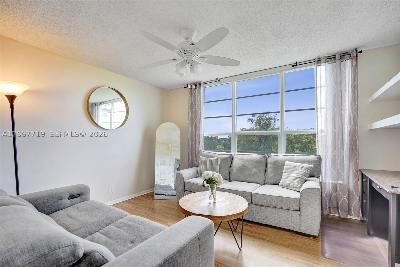 Real estate property located at 605 Oaks Dr #504, Broward, No 60 Palm-aire Country C, Pompano Beach, FL