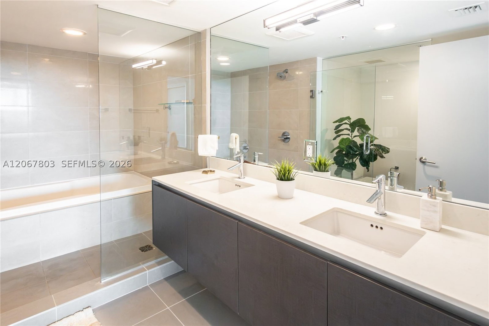 Real estate property located at 6620 Indian Creek Dr #509, Miami-dade, Amd Pl Of 2nd Ocean Front, Miami Beach, FL