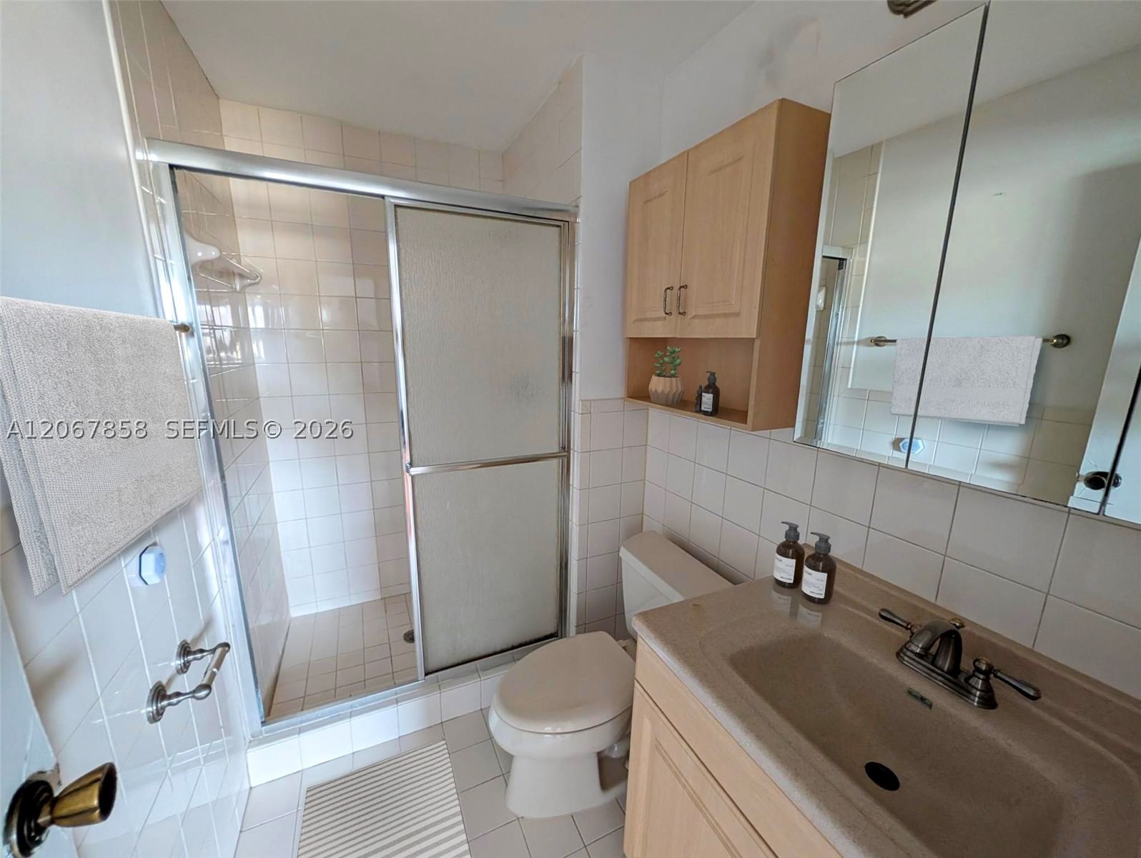 Real estate property located at 5664 Blueberry Ct #15, Broward, Blueberry Hill I Condo, Lauderhill, FL