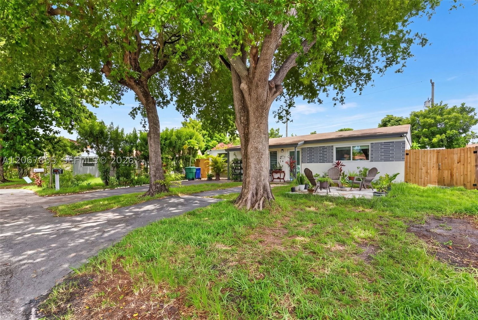 Real estate property located at 6919 22nd Ct, Broward, Palm Lane Homes In Mirama, Miramar, FL