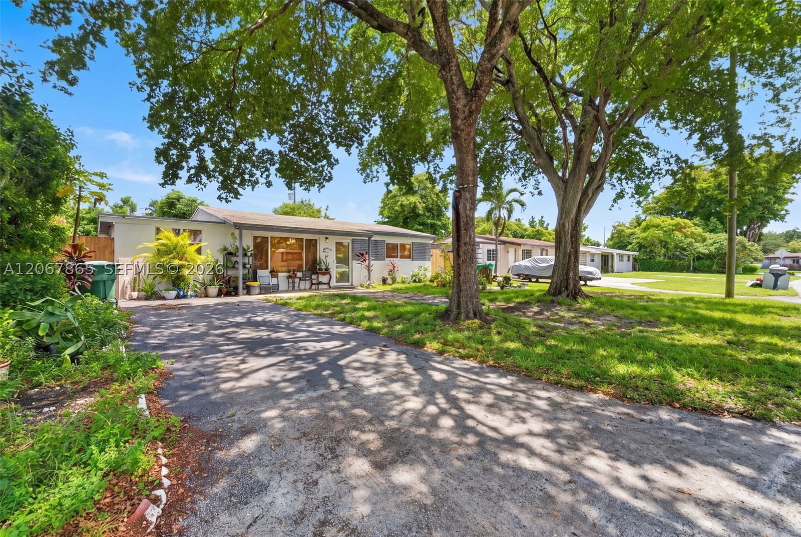 Real estate property located at 6919 22nd Ct, Broward, Palm Lane Homes In Mirama, Miramar, FL