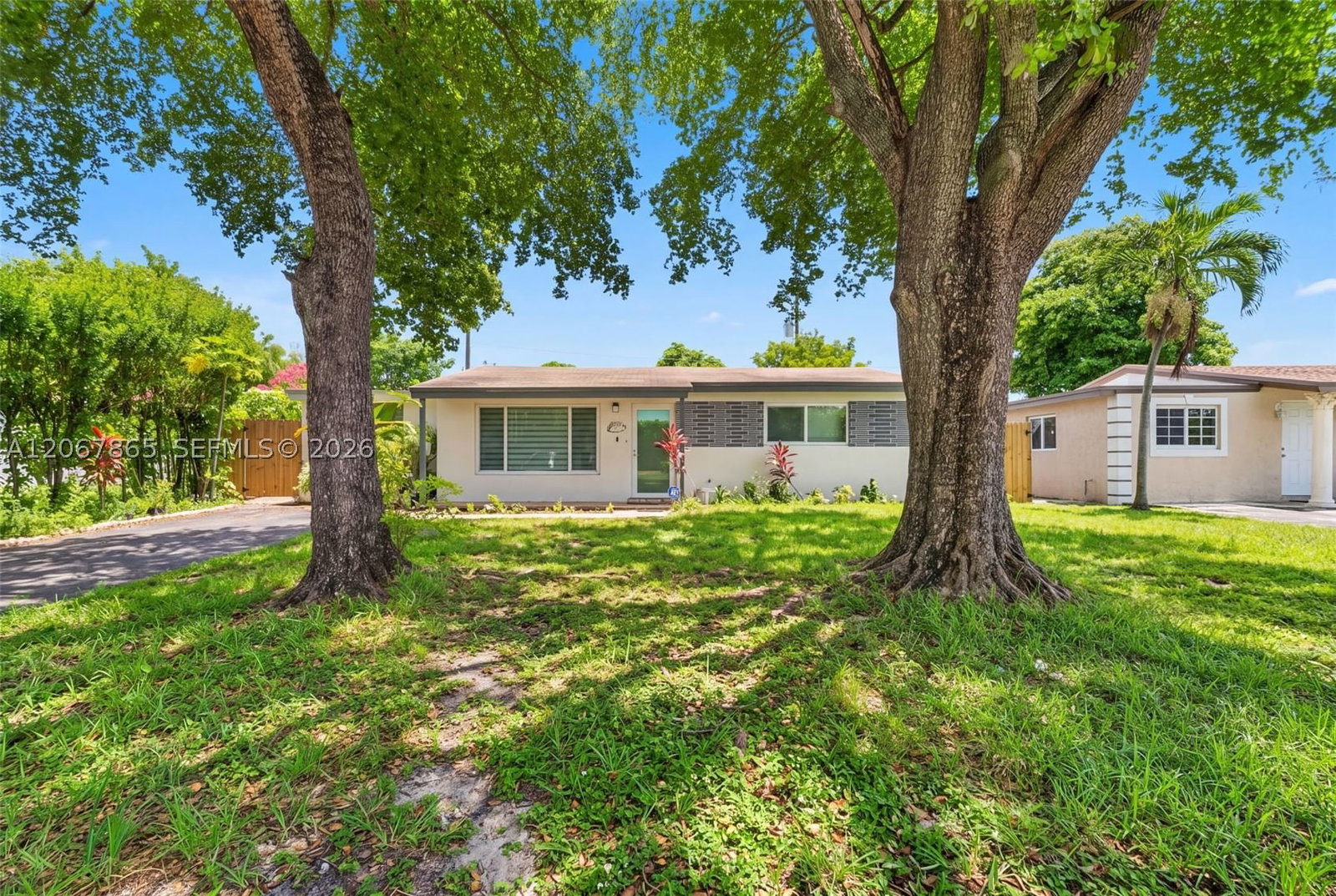 Real estate property located at 6919 22nd Ct, Broward, Palm Lane Homes In Mirama, Miramar, FL