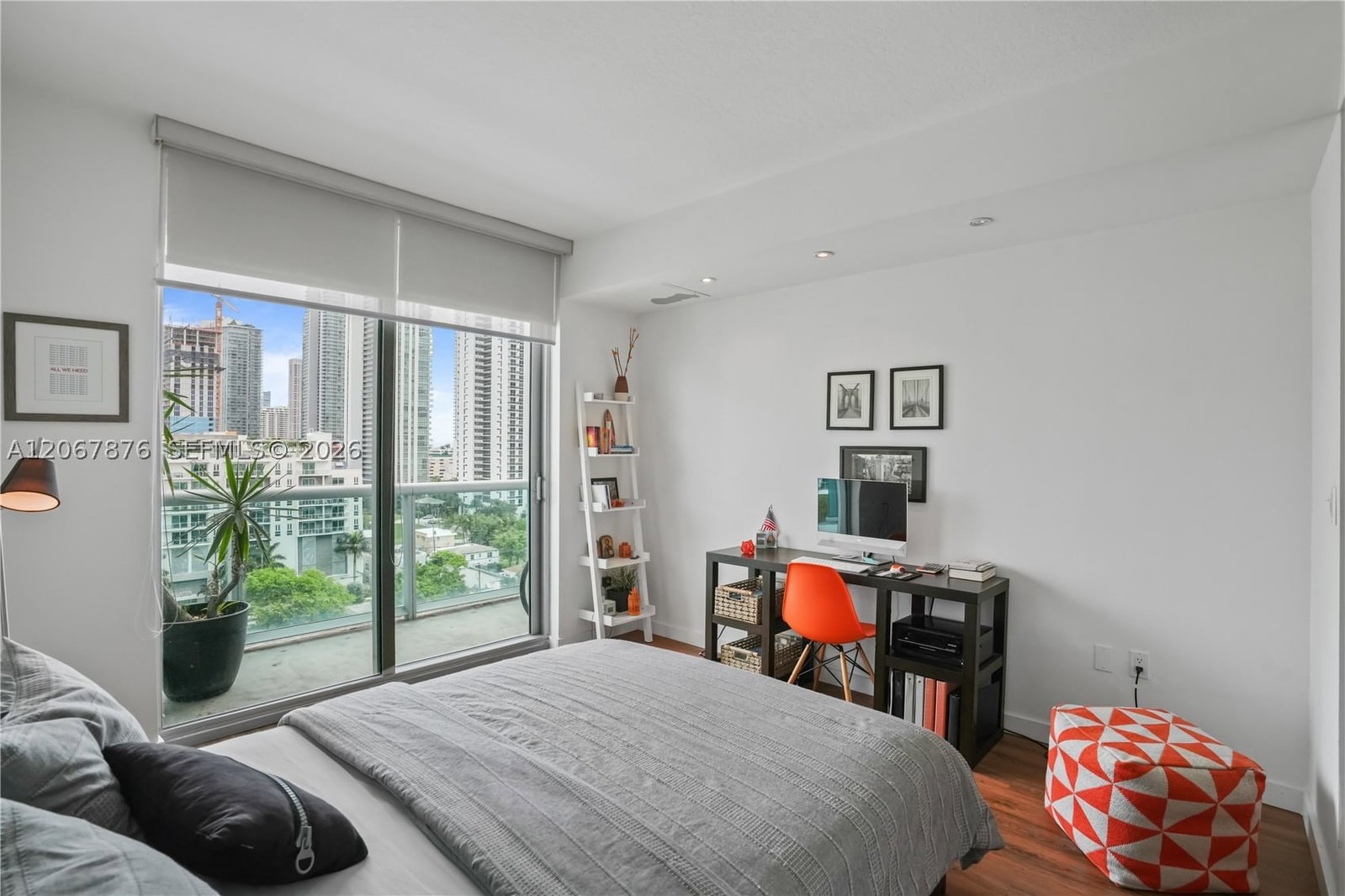Real estate property located at 333 24th St #1004, Miami-dade, Gallery Art Condo, Miami, FL