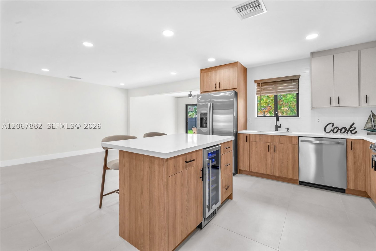 Real estate property located at 2840 5th St, Broward, Melrose Manor, Fort Lauderdale, FL