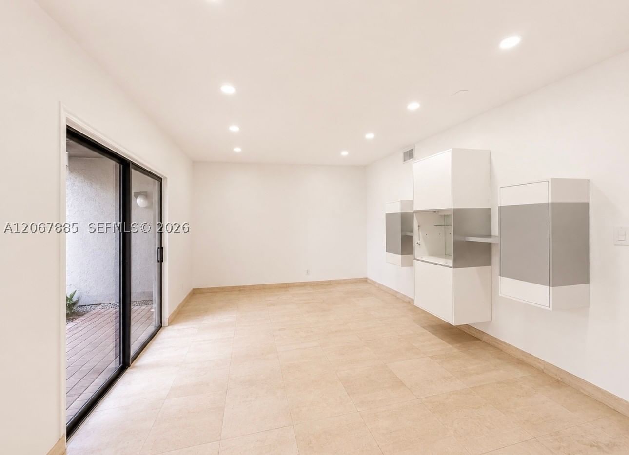 Real estate property located at 406 Saint Andrews Rd #53, Broward, Townhouses Of Emerald Hil, Hollywood, FL