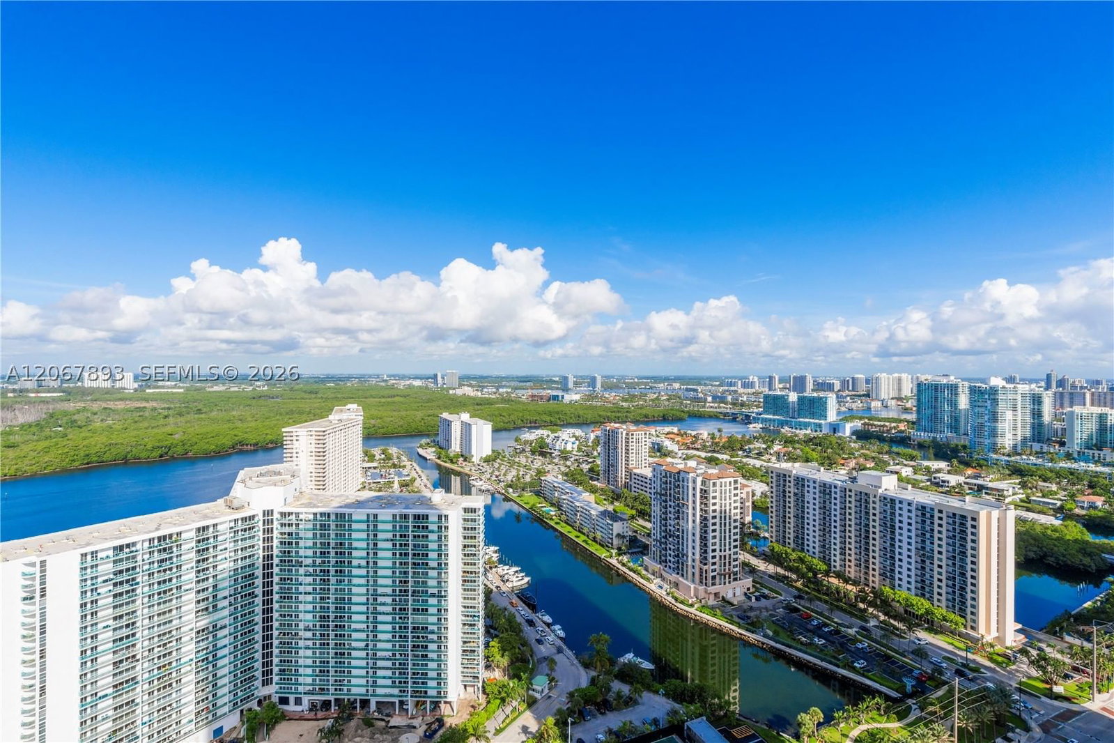 Real estate property located at 15701 Collins Ave #3005, Miami-dade, 15701 Collins Condo, Sunny Isles Beach, FL