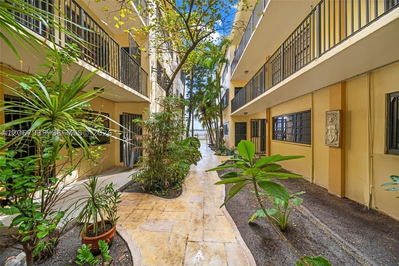 Real estate property located at 7845 Bayshore Ct #12A, Miami-dade, Tudor House Condo, Miami, FL