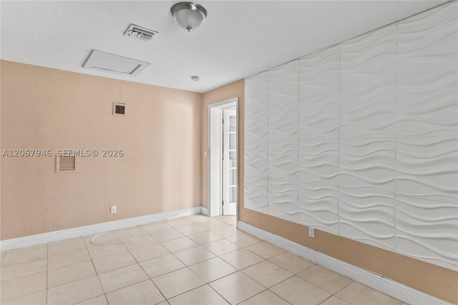 Real estate property located at 2030 29th Ter, Broward, Royal Palms Park, Fort Lauderdale, FL