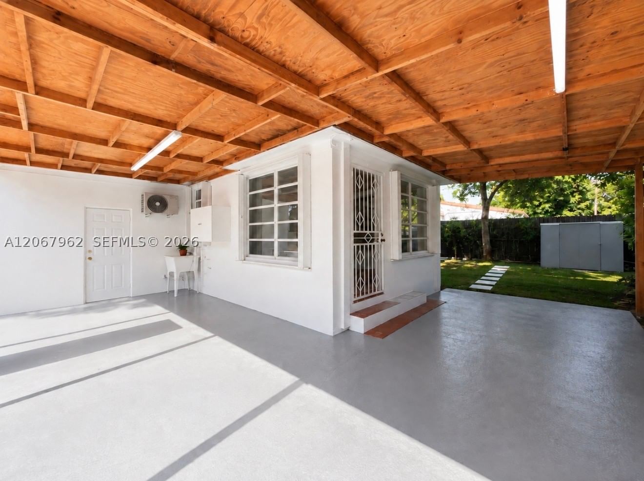 Real estate property located at 4060 6th St, Miami-dade, Le Jeune Place, Miami, FL