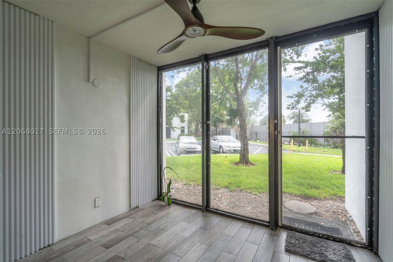 Real estate property located at 213 Lake Pointe Dr #106, Broward, Lake Pointe Condominium N, Oakland Park, FL