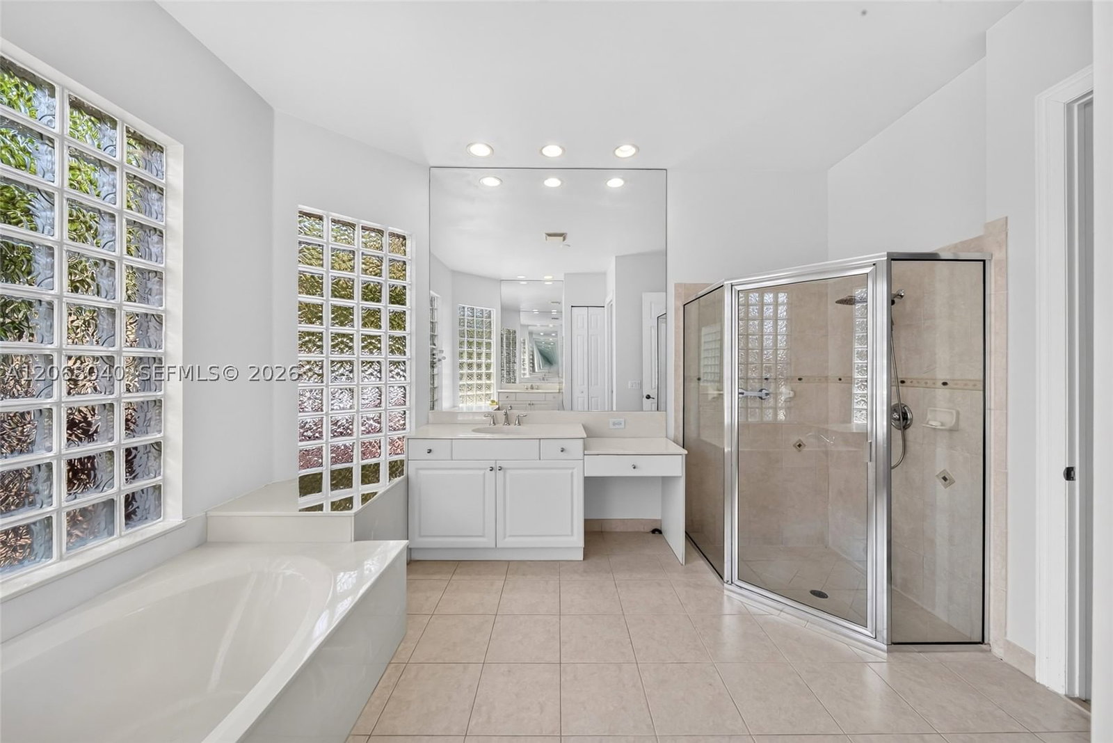 Real estate property located at 18609 50th Ct, Broward, Sunset Lakes Plat Three, Miramar, FL
