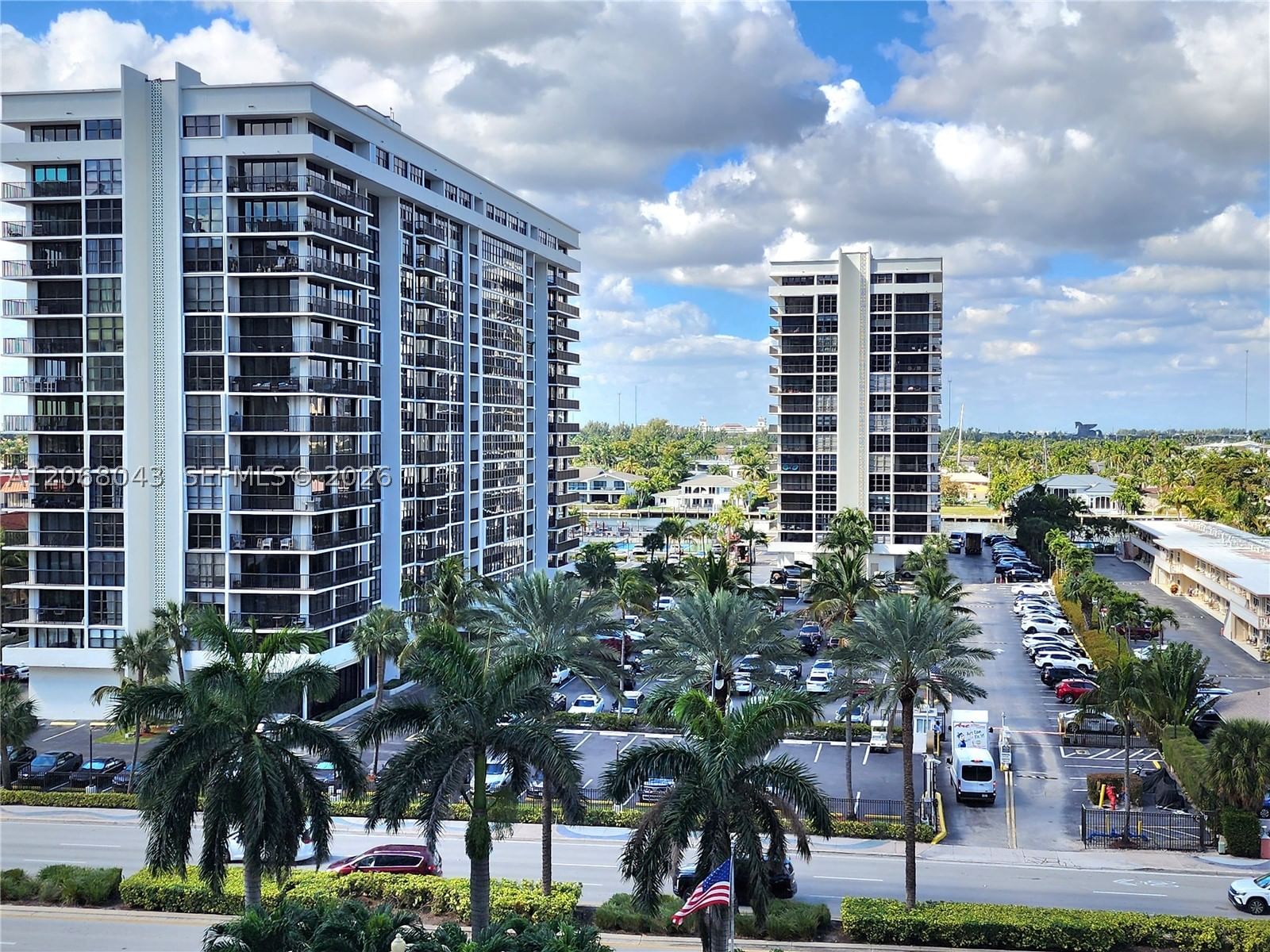 Real estate property located at 2030 Ocean Dr #626, Broward, Parker Plaza Condo Estate, Hallandale Beach, FL