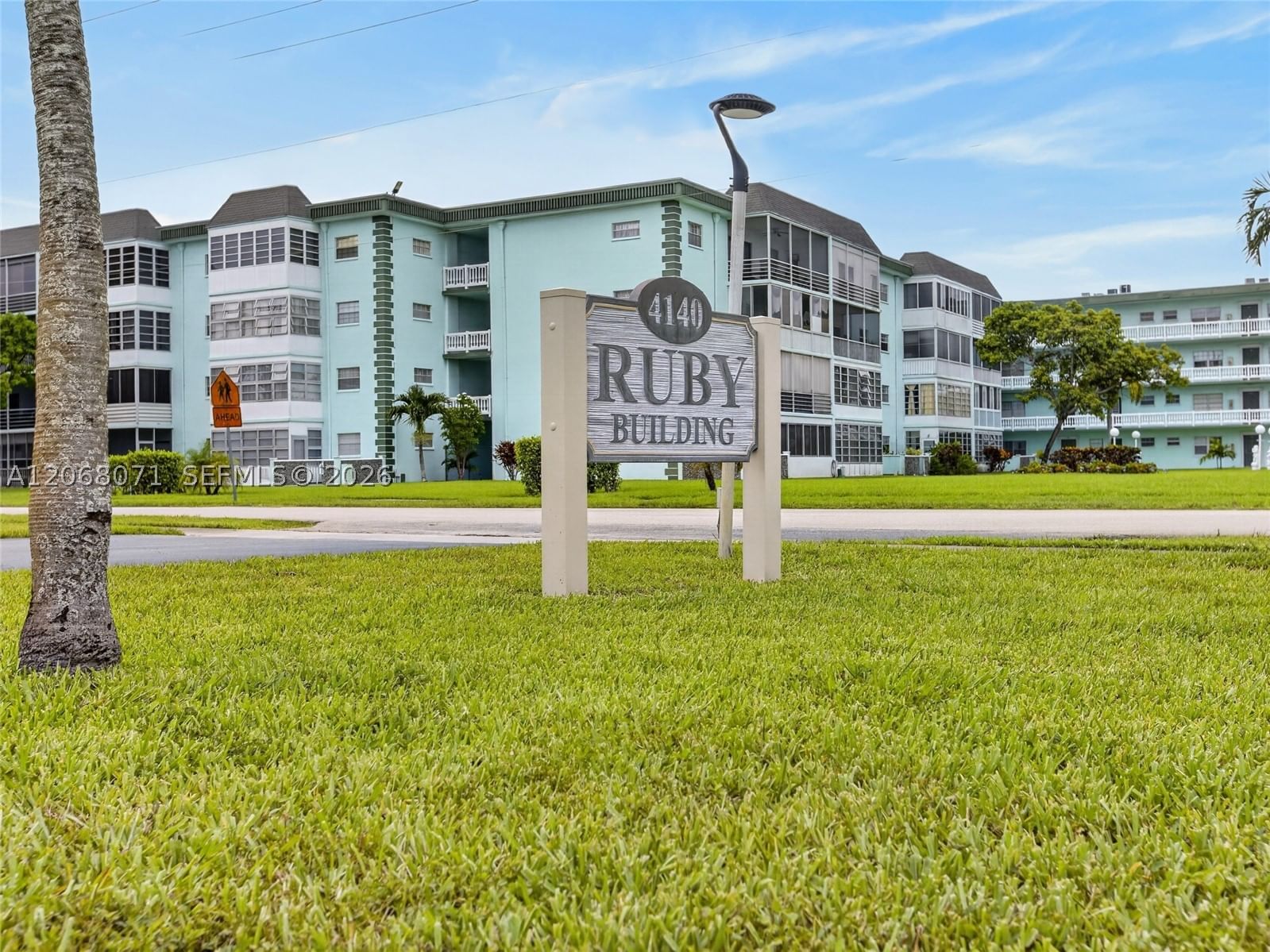 Real estate property located at 4140 44th Ave #408, Broward, Ruby Condo, Lauderdale Lakes, FL