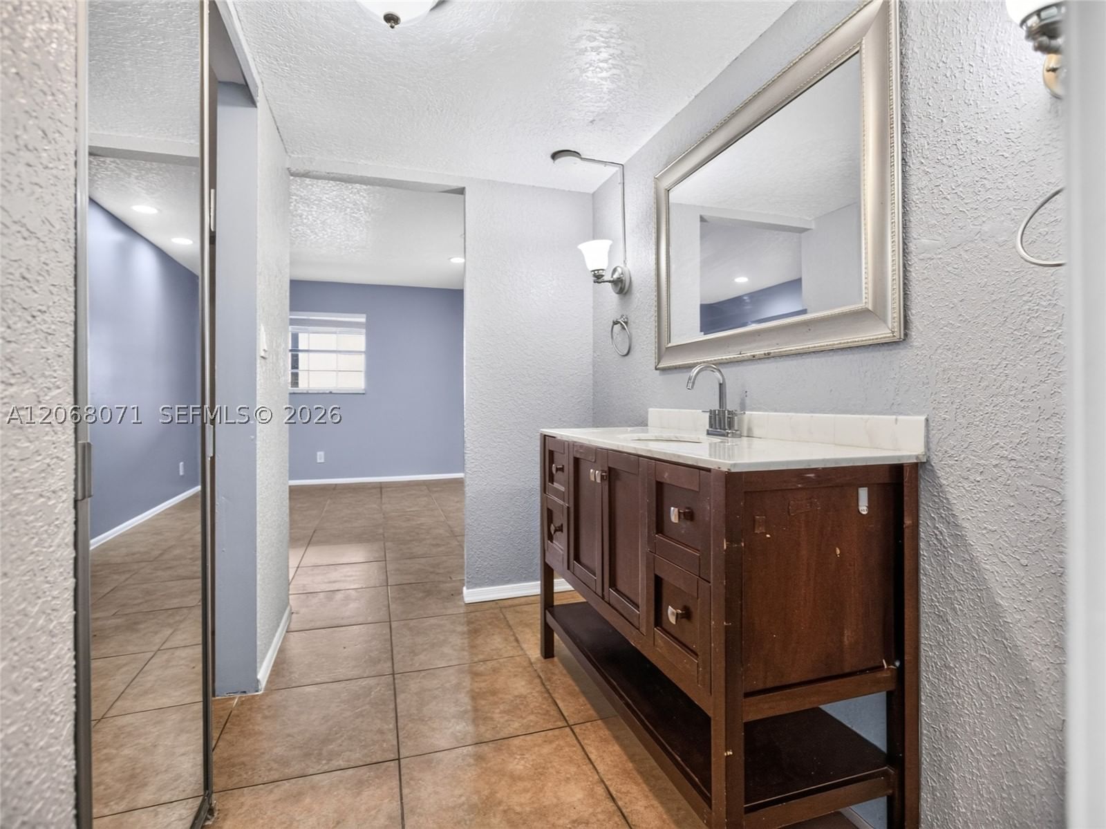 Real estate property located at 4140 44th Ave #408, Broward, Ruby Condo, Lauderdale Lakes, FL