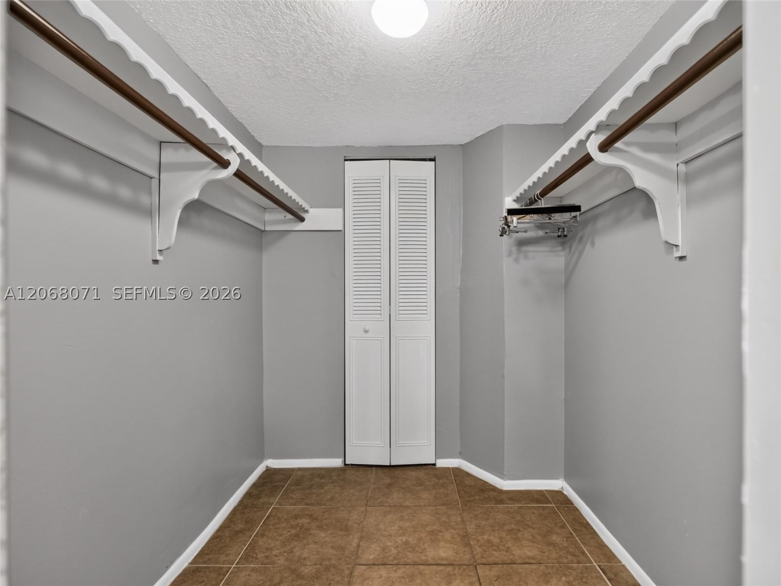 Real estate property located at 4140 44th Ave #408, Broward, Ruby Condo, Lauderdale Lakes, FL