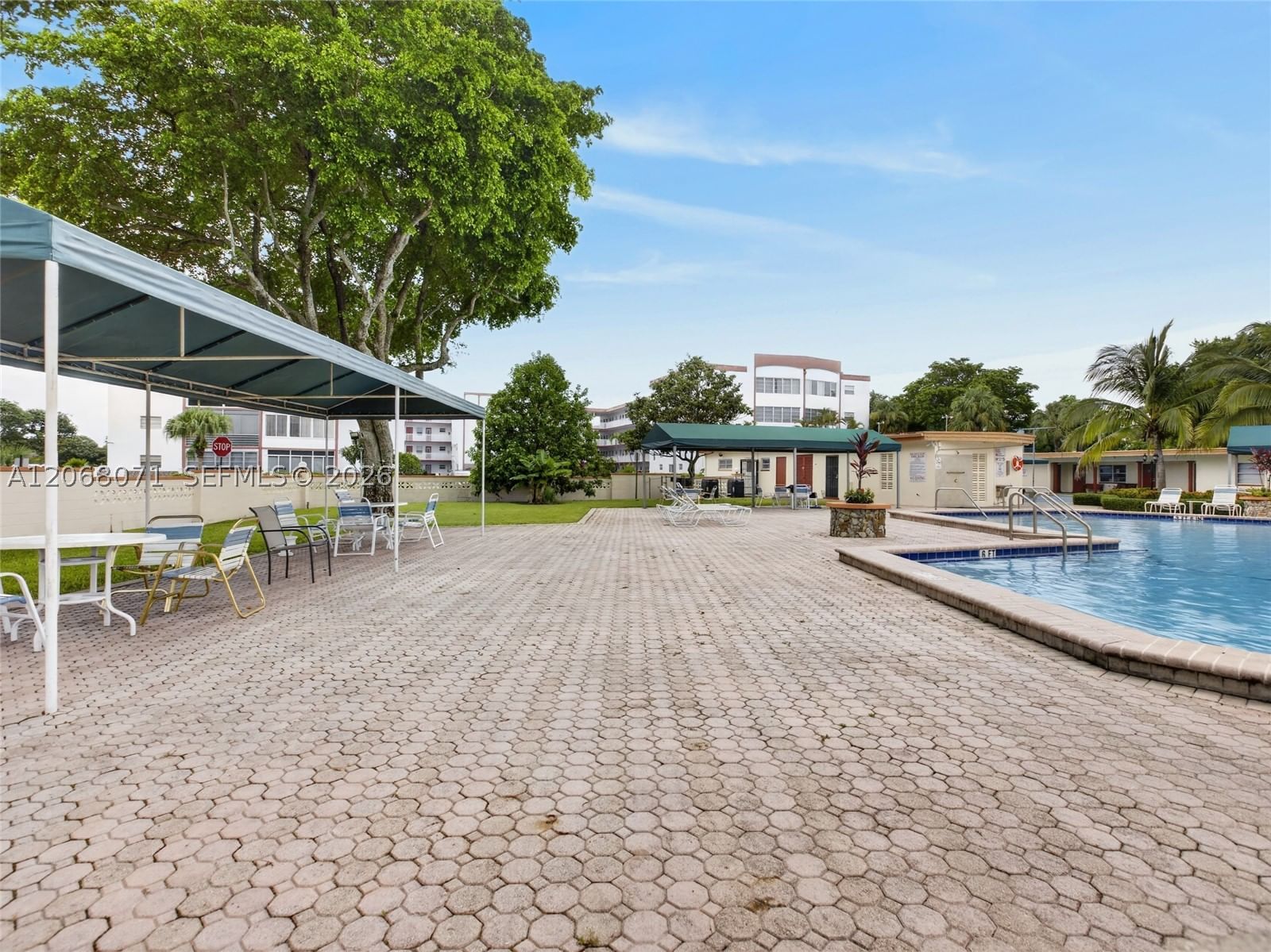 Real estate property located at 4140 44th Ave #408, Broward, Ruby Condo, Lauderdale Lakes, FL