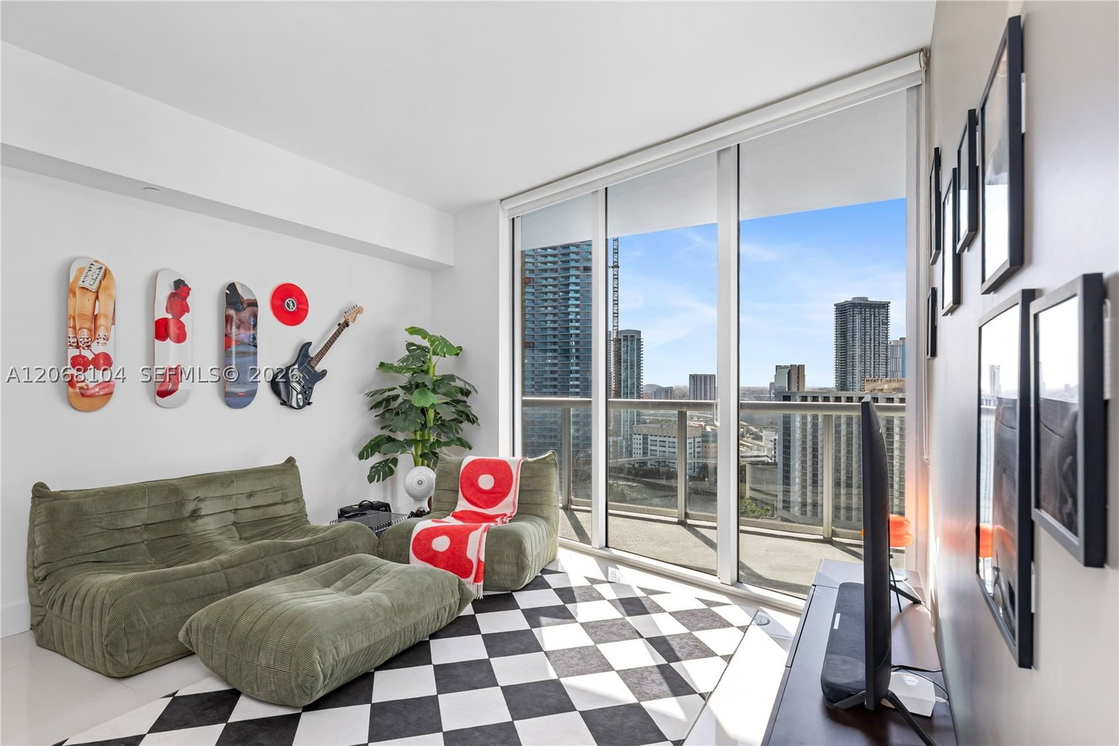 Real estate property located at 465 Brickell Ave #2504, Miami-dade, Iconbrickell Condo No 1, Miami, FL
