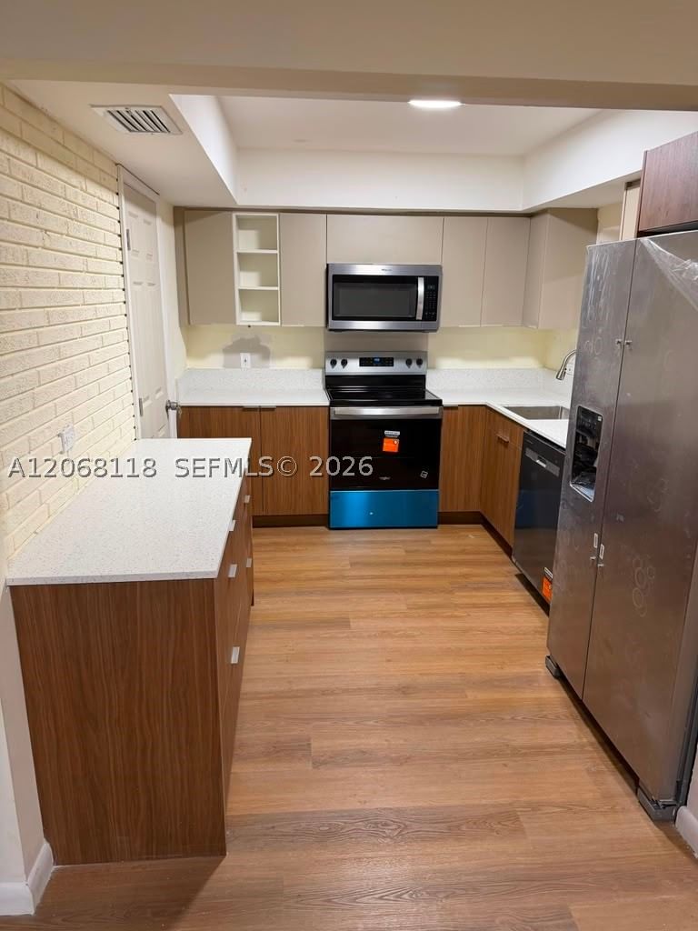 Real estate property located at 6136 20th St, Broward, Welwyn Manor, Miramar, FL