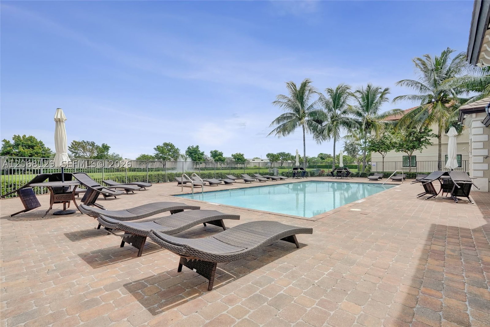 Real estate property located at 4204 Dixie Hwy #1, Broward, Dixie Landmark Plat, Oakland Park, FL
