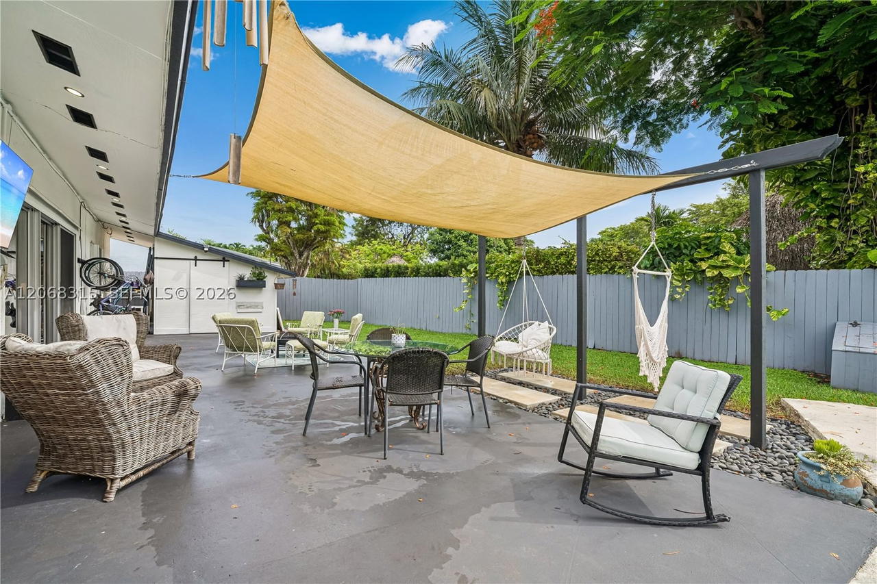 Real estate property located at 10331 130th Ave, Miami-dade, First Addn To Calusa Club, Miami, FL