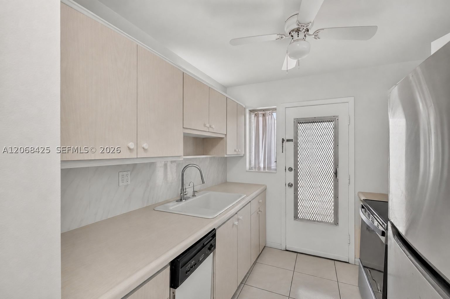 Real estate property located at 3922 166th St S303, Miami-dade, Eastern Shores Palo Alto, North Miami Beach, FL