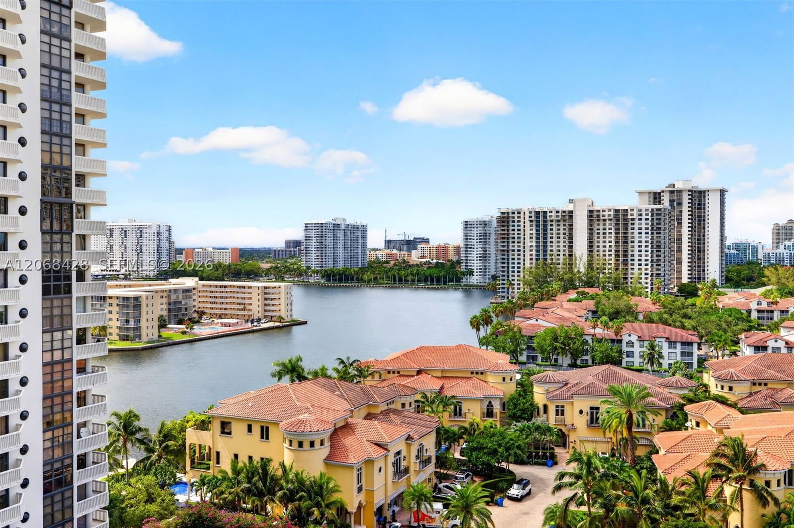 Real estate property located at 1000 Island Blvd #1204, Miami-dade, 1000 Isl Blvd Williams Is, Aventura, FL