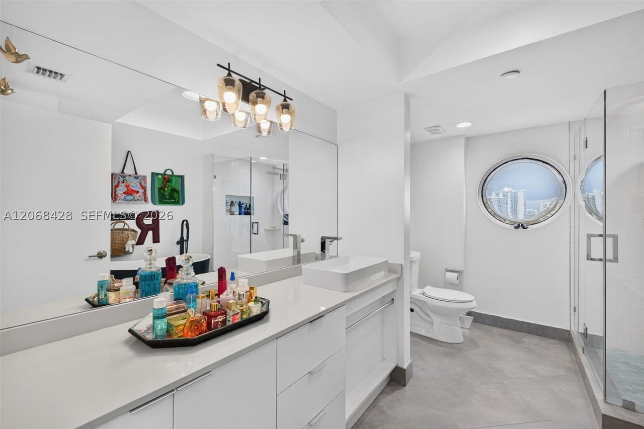 Real estate property located at 1000 Island Blvd #1204, Miami-dade, 1000 Isl Blvd Williams Is, Aventura, FL