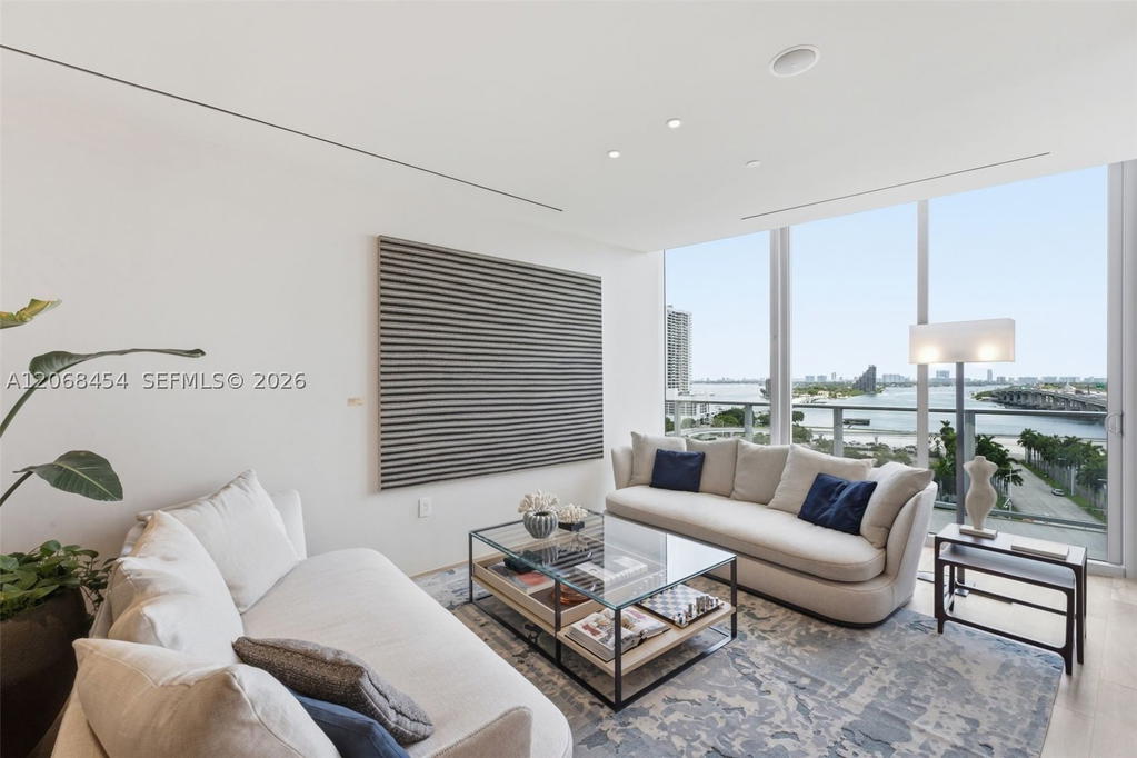 Real estate property located at 1400 Biscayne Blvd. #3004, Miami-dade, Casa Bella Residences, Miami, FL