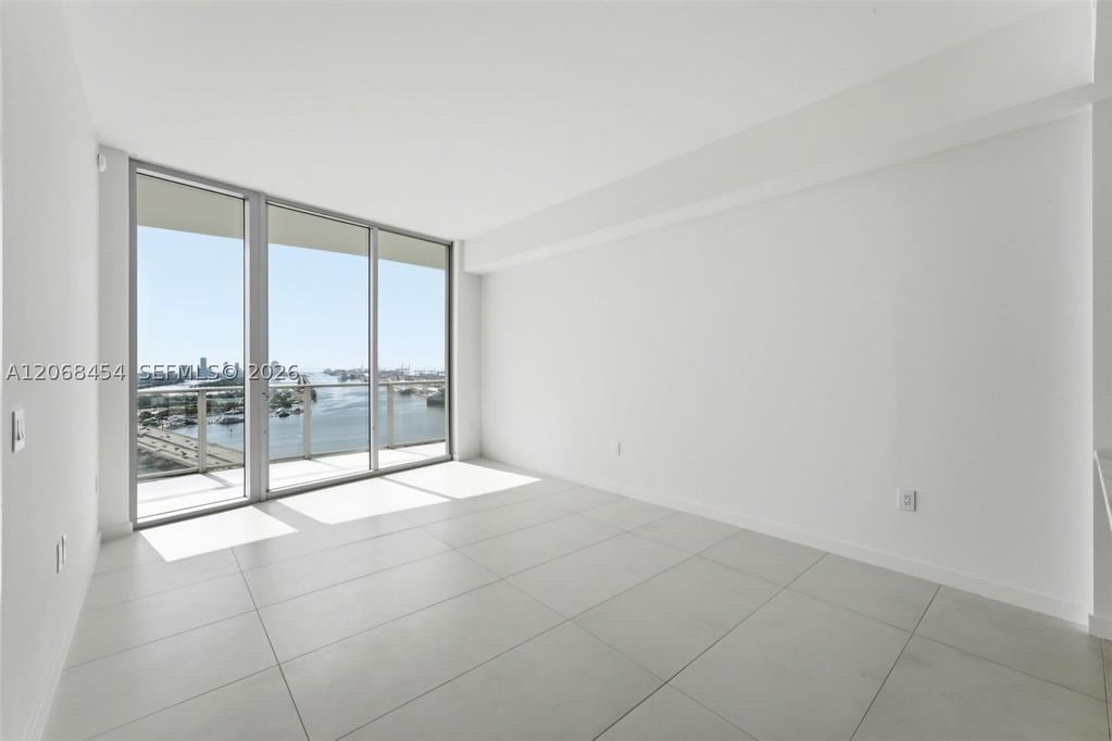 Real estate property located at 1400 Biscayne Blvd. #3004, Miami-dade, Casa Bella Residences, Miami, FL