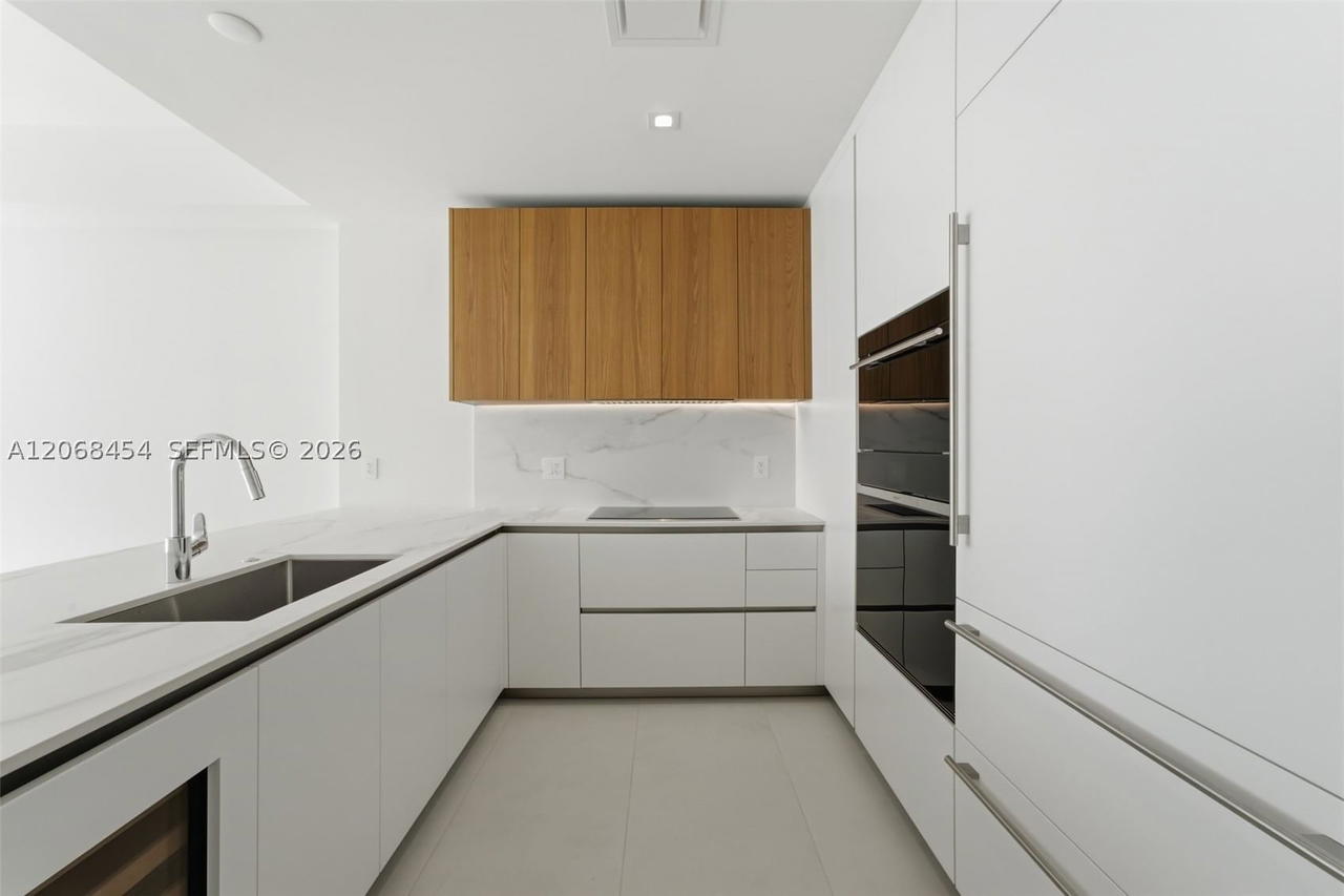 Real estate property located at 1400 Biscayne Blvd. #3004, Miami-dade, Casa Bella Residences, Miami, FL
