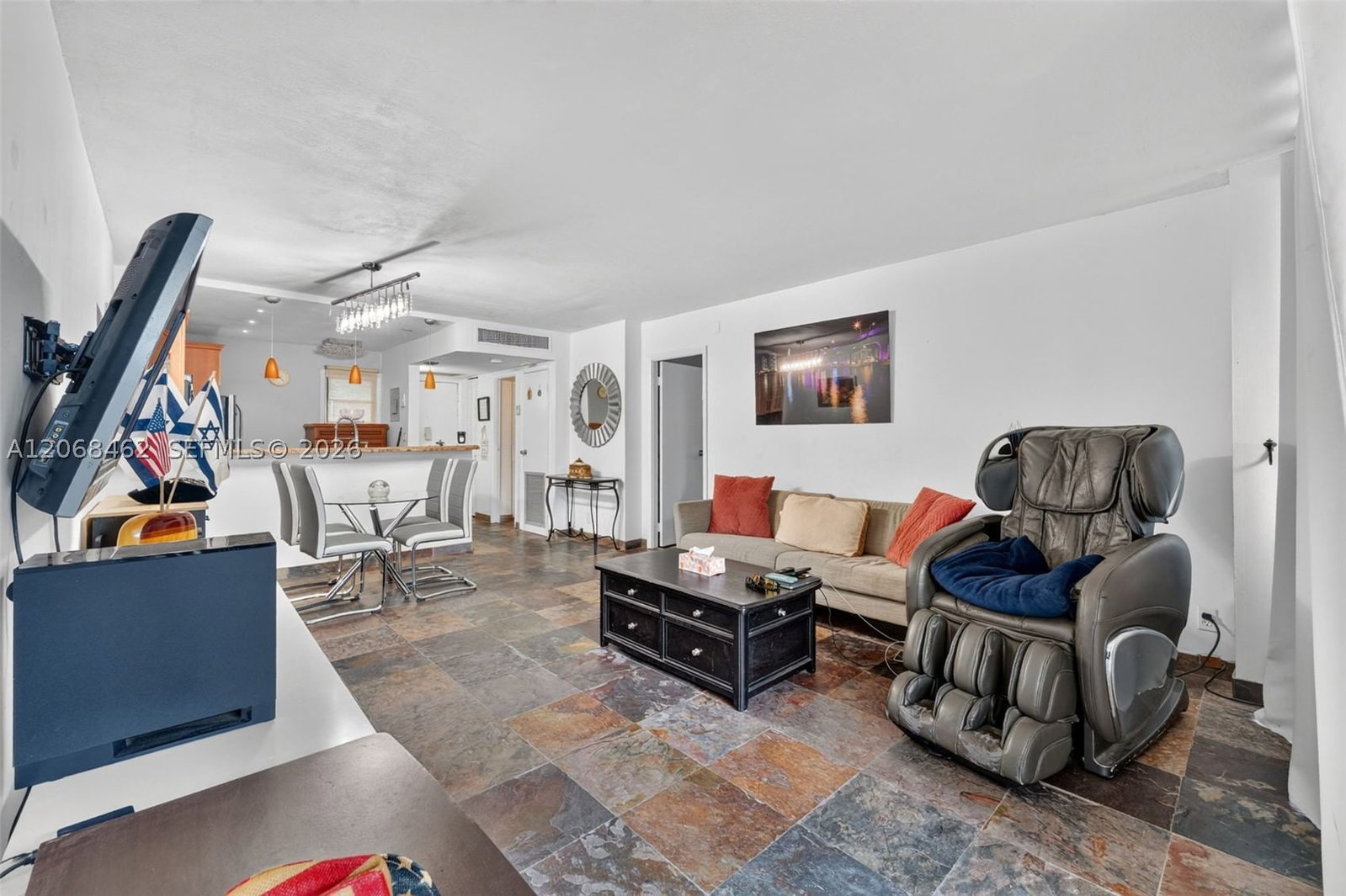 Real estate property located at 3301 Country Club Dr #110, Miami-dade, Bravura I Condo, Aventura, FL