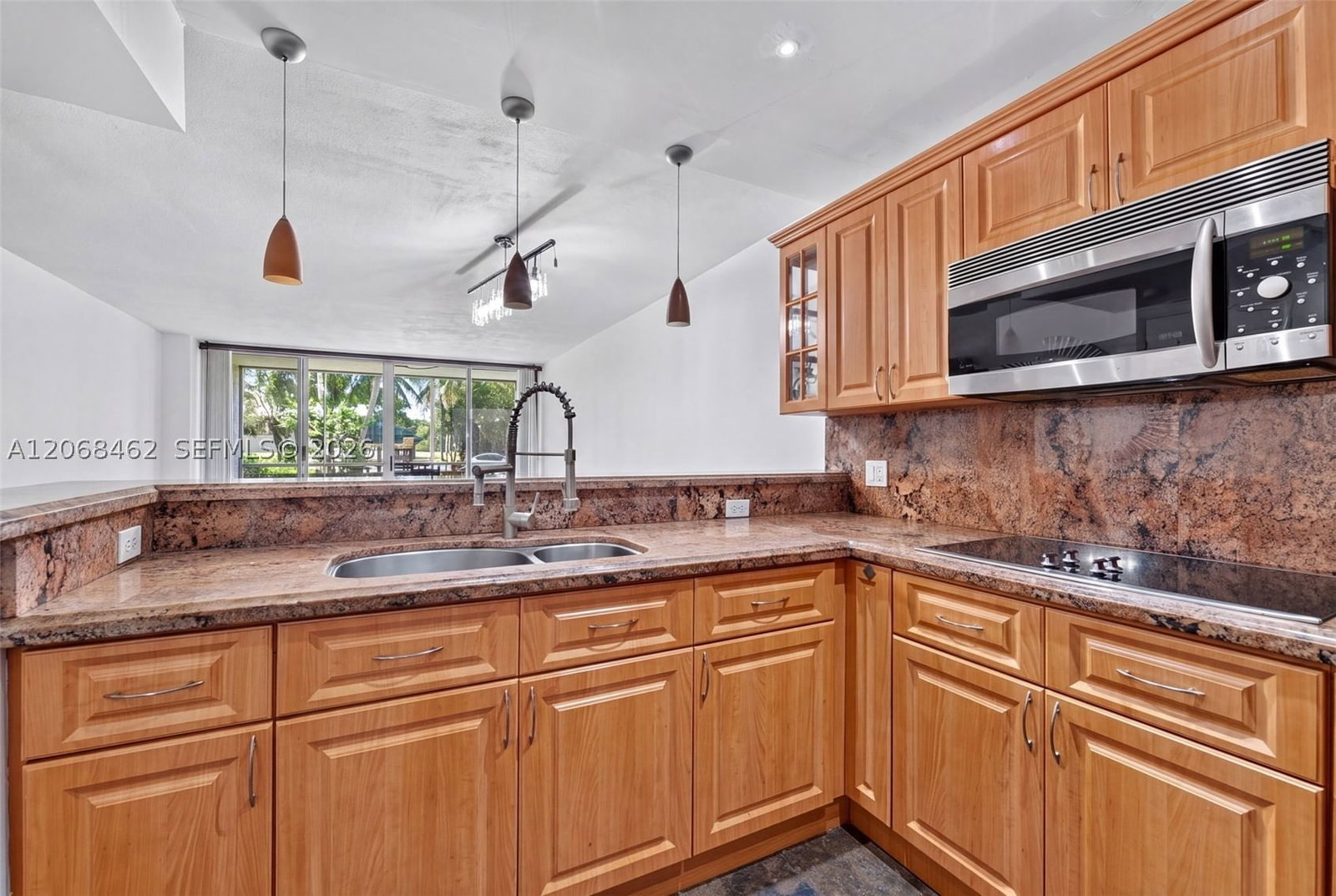Real estate property located at 3301 Country Club Dr #110, Miami-dade, Bravura I Condo, Aventura, FL