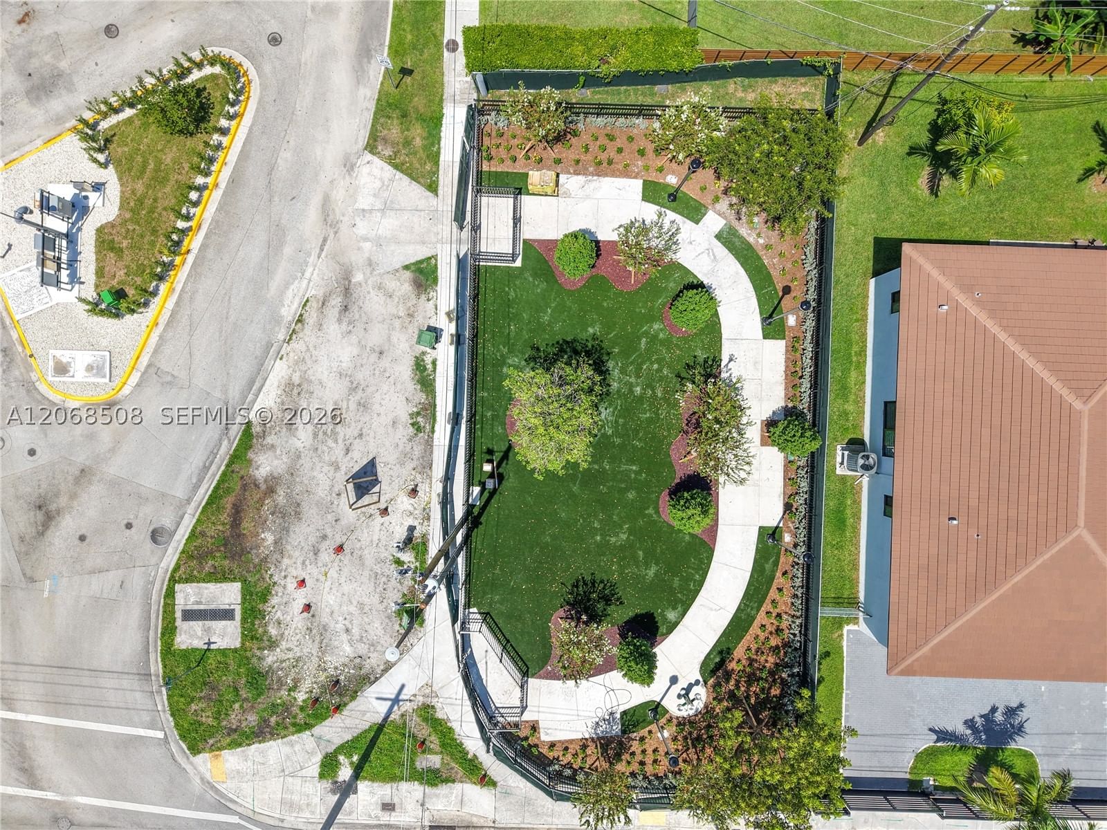 Real estate property located at 2690 22nd Ave #301, Miami-dade, Jaragua Plaza Condo, Miami, FL