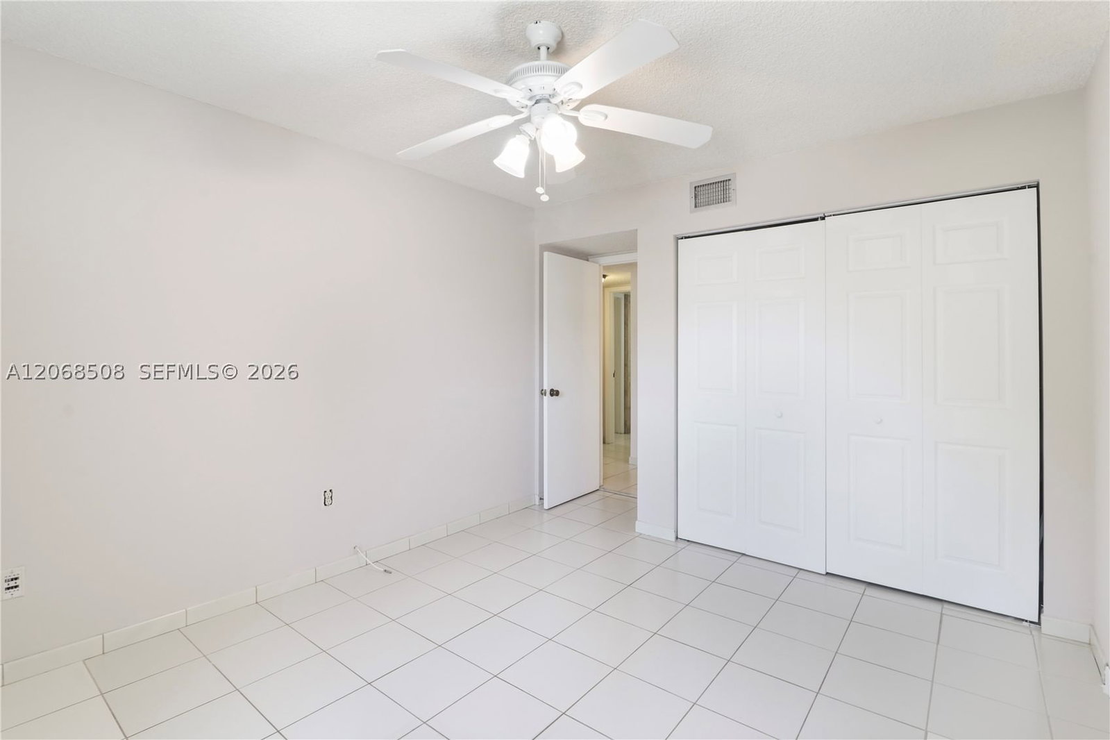 Real estate property located at 2690 22nd Ave #301, Miami-dade, Jaragua Plaza Condo, Miami, FL