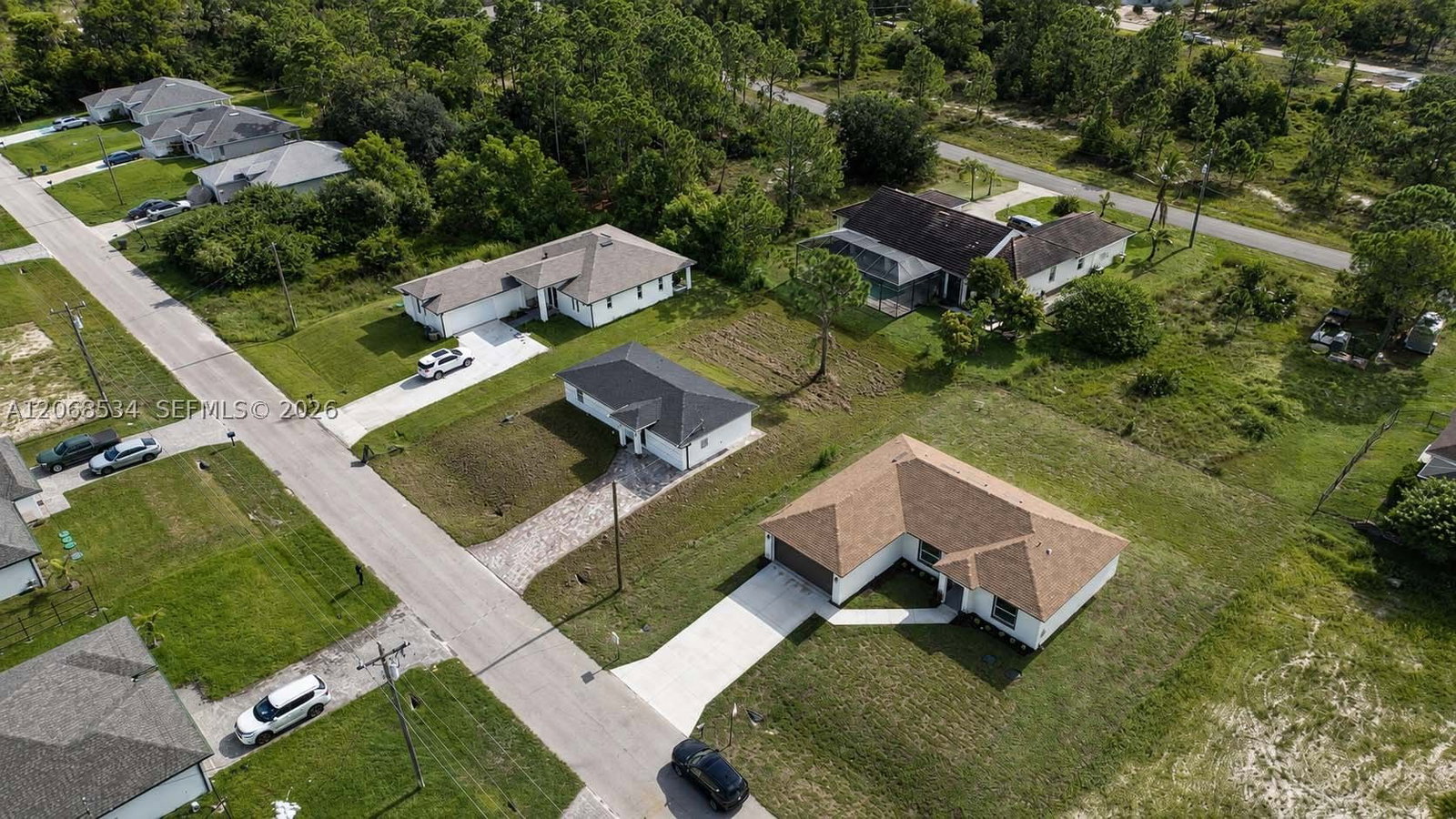 Real estate property located at 729 Anaconda Ave S, Lee, Lee County Unincorporated, Lehigh Acres, FL