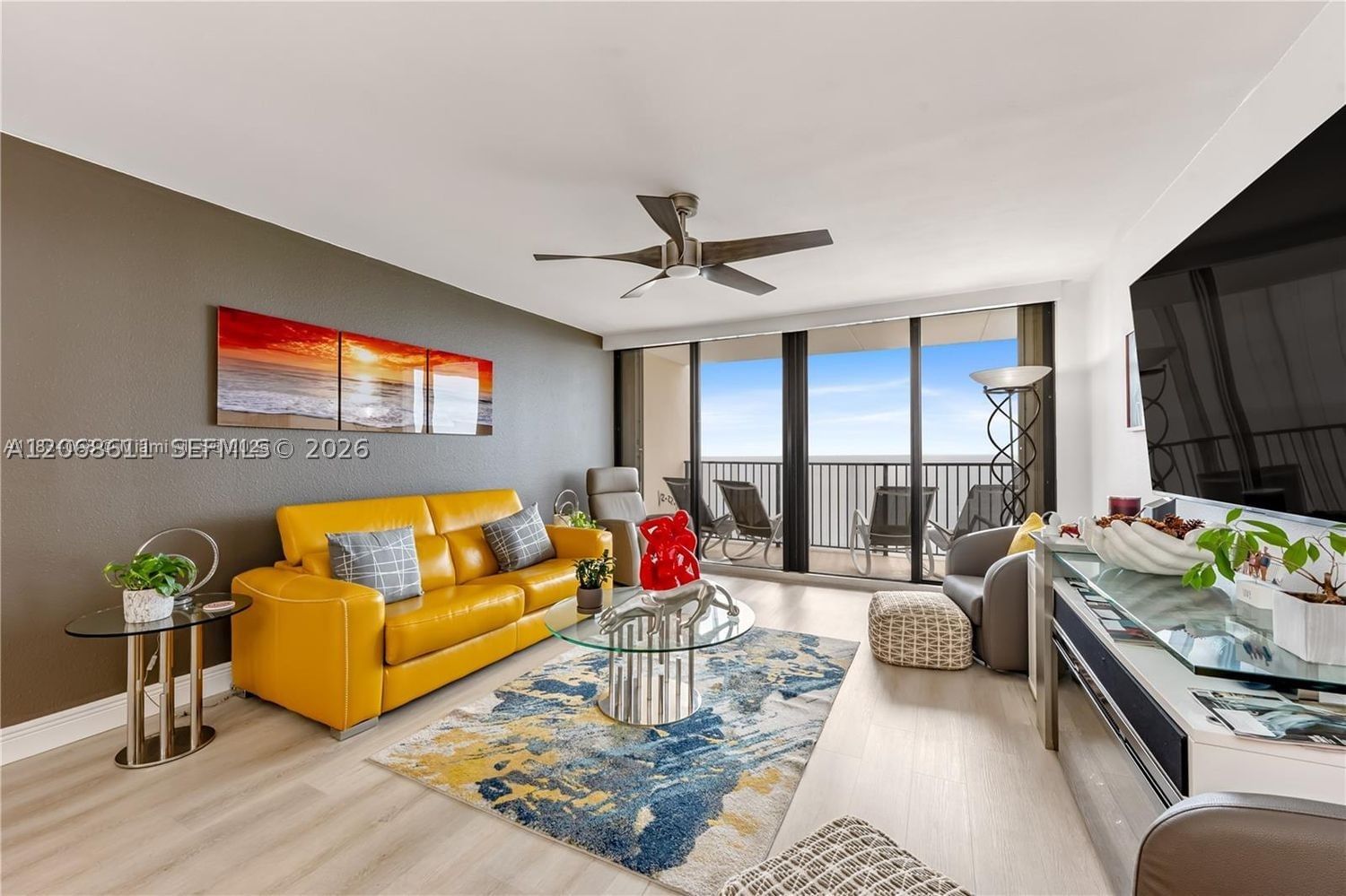 Real estate property located at 2201 Ocean Dr #2202, Broward, Quadomain Tower I And Iv, Hollywood, FL