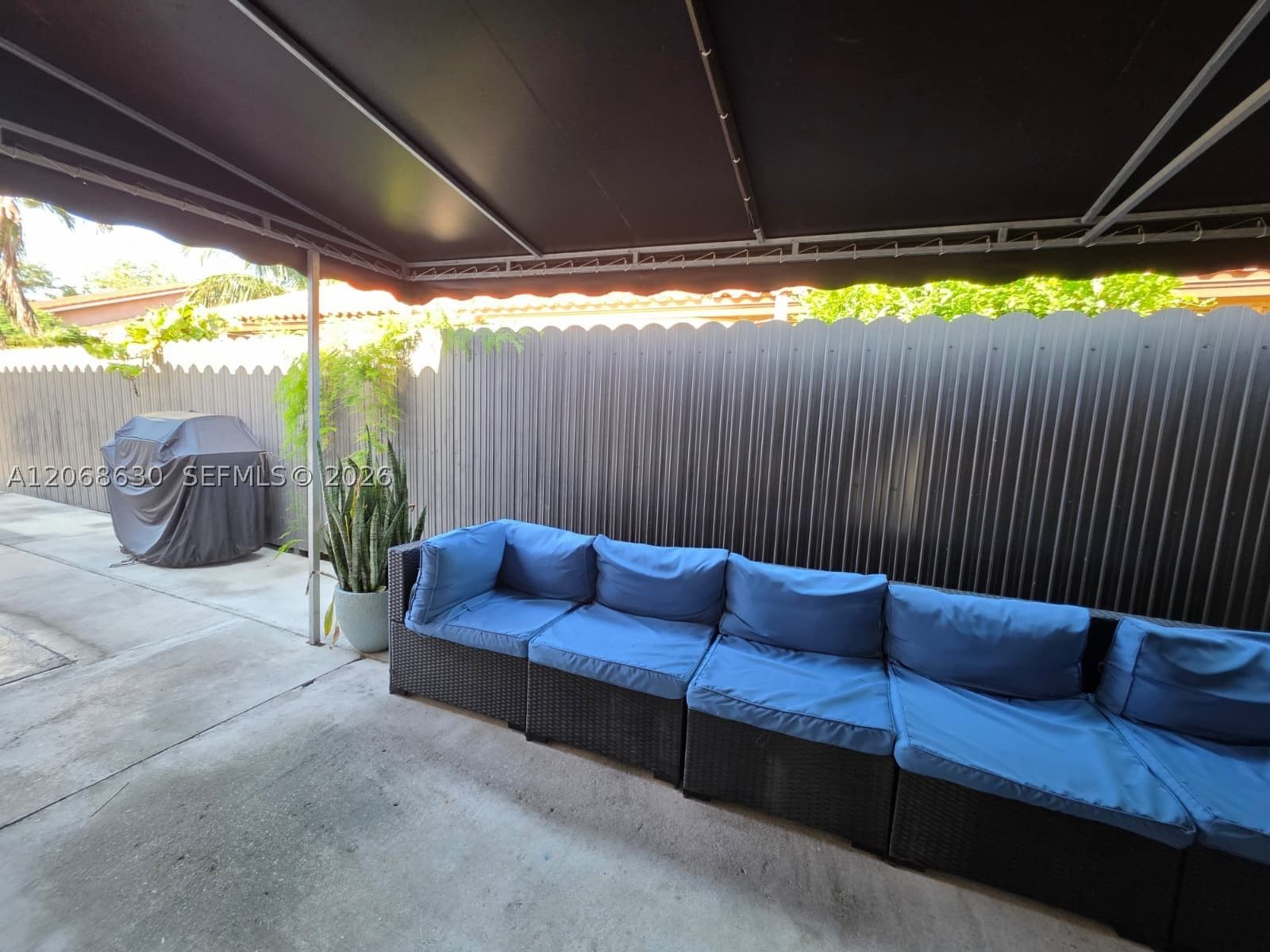 Real estate property located at 11122 143rd Ct, Miami-dade, Country Tree Sub, Miami, FL