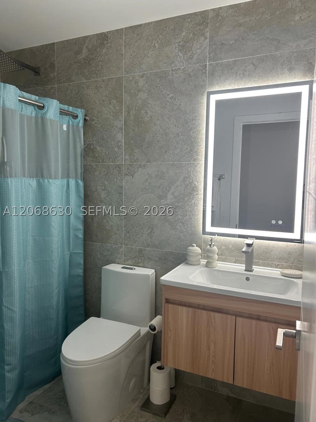 Real estate property located at 11122 143rd Ct, Miami-dade, Country Tree Sub, Miami, FL
