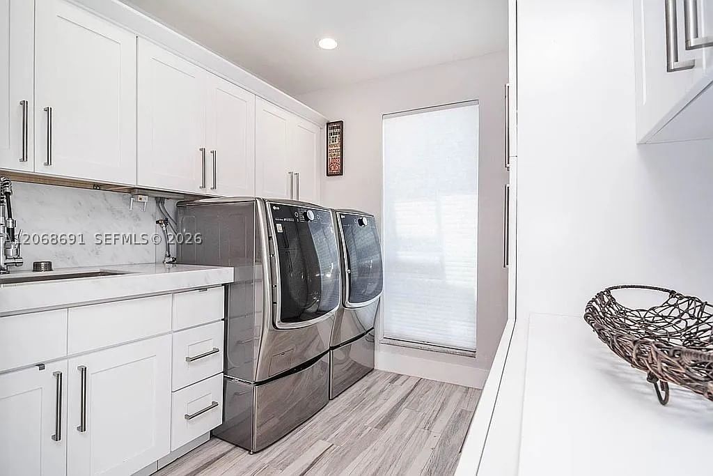 Real estate property located at 1700 15th St #401, Broward, Caravel Condominium Apart, Fort Lauderdale, FL