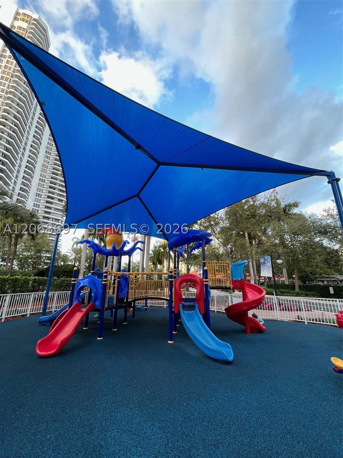 Real estate property located at 3600 Mystic Pointe dr #1010, Miami-dade, Mystic Pointe Condo, Aventura, FL