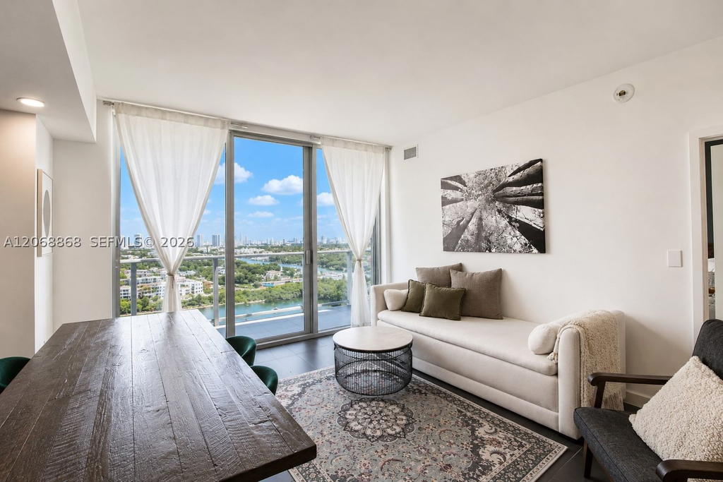 Real estate property located at 16385 Biscayne Blvd #1920, Miami-dade, The Harbour South Condo, North Miami Beach, FL