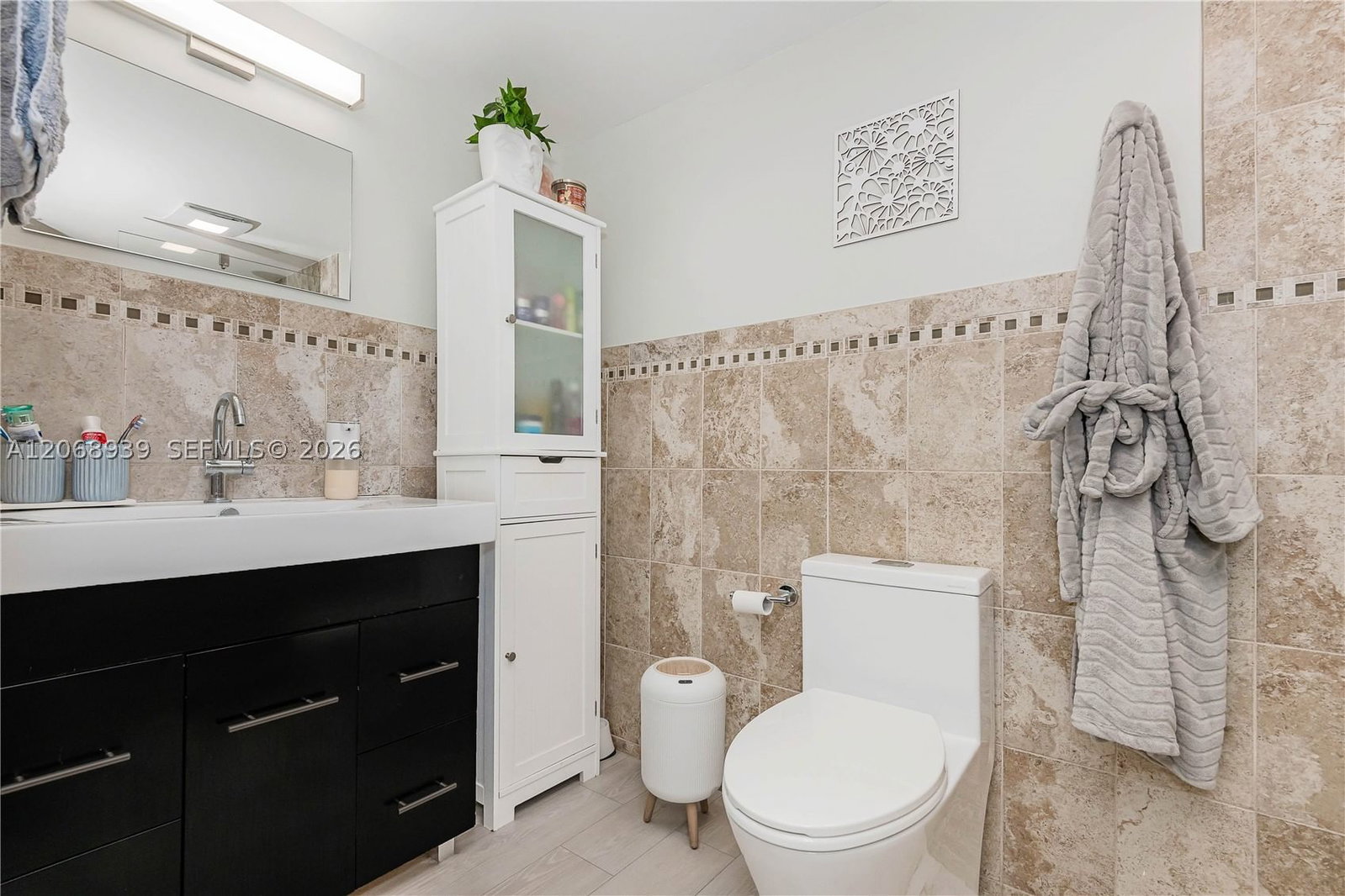 Real estate property located at 8201 8th St #1-204, Miami-dade, Palm Court Of Miami Condo, Miami, FL