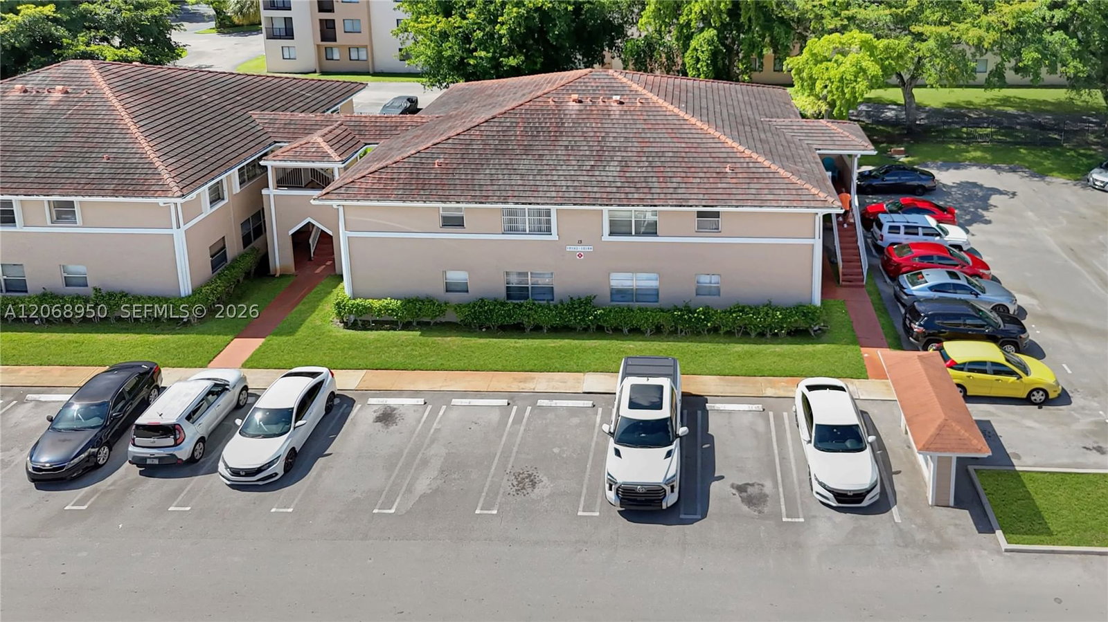 Real estate property located at 10168 Twin Lakes Dr #13-A, Broward, Lakewood Village, Coral Springs, FL
