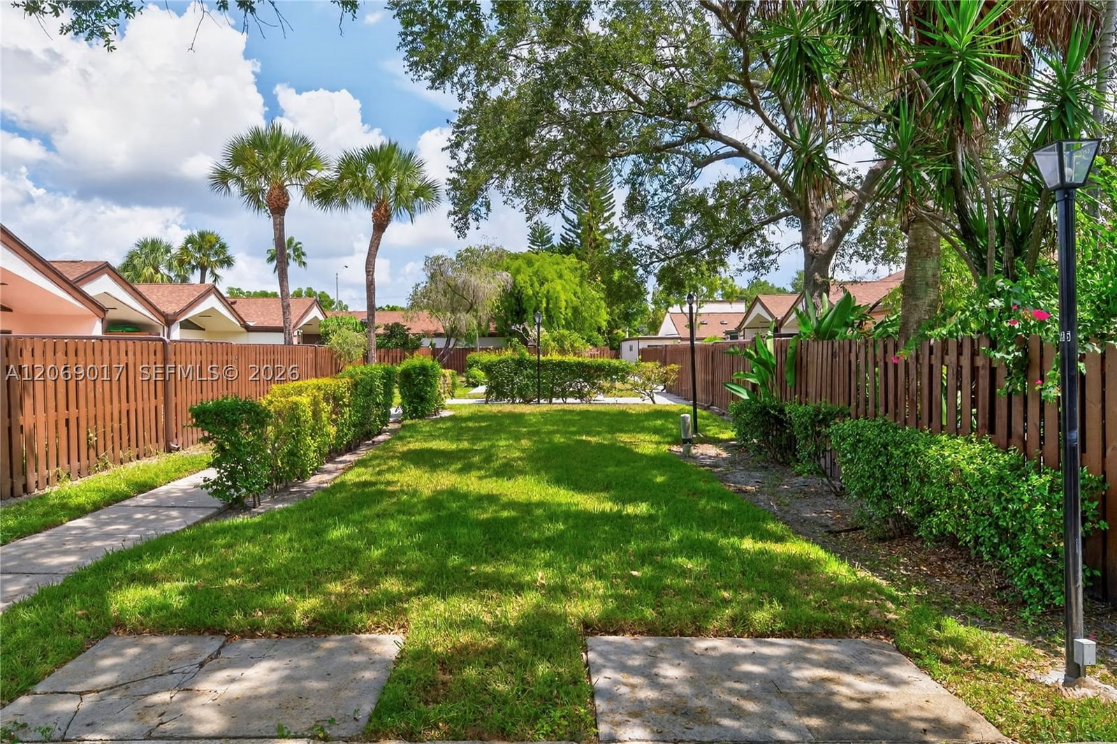 Real estate property located at 1725 71st Ave, Broward, Omega Villas 4 Condo, Plantation, FL